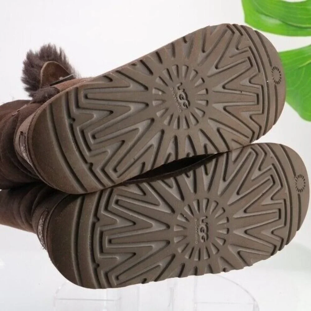 UGG Womens Bailey Button Short Boot Size 5 Brown Suede Sherpa Shearling Fury‎